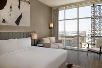 King Deluxe Room (Plaza View, Theme Park Access)