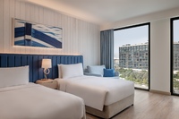 Twin Deluxe Room (Plaza View, Theme Park Access)