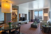 1 Bedroom Suite Club