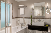 Comfortable king or twin accommodation