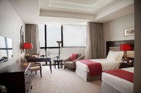 Club rooms, King/Twin beds, lounge.
