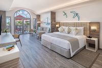 King or twin beds and private balcony.