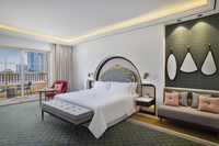 Deluxe Room (Skyline View)