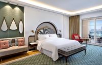 Deluxe Room (SeaView)
