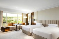 King Bed, City View, Arabian Interior.