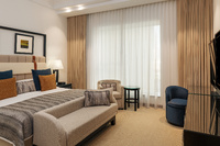 Spacious family suite with kitchen