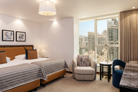 Spacious twin suite with lounge