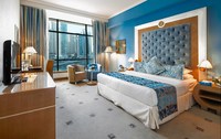 Luxurious, modern, city retreat comfort.