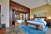 1 bedroom with king & 1 bedroom with twin.