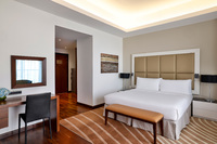 King Bed, Modern interior, Equipped Kitchenette