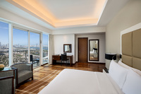 King Bed, Chic Studio, Equipped Kitchenette