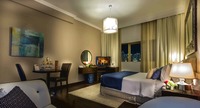 King or Twin Beds, 32" TV, WIFI, Full kitchenette.