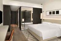 King room with Club access