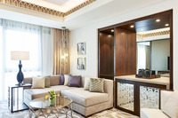 King Junior Suite, executive benefits