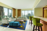 Spacious, Downtown view, fully-equipped.