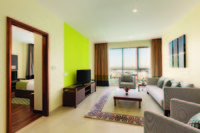 Iconic view, spacious, fully-equipped.