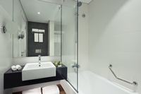 Compact room with flexible bedding.