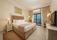 Spacious apartment with full amenities.