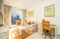 Spacious apartment with full amenities.
