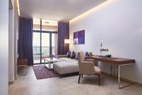 Chic suite featuring breathtaking skyline panorama