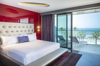 King Bed, Ocean View, Balcony.