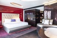 King Bed, Ocean & Skyline View, Balcony.