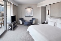 Luxurious space, Club Lounge access.