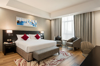 Contemporary room with king or twin beds.