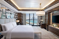 Luxury amenities, seven balconies, and sea view.