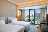 Ideal for families. Spacious room with sea view.