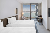 Flexible bedding, sea view, balcony.