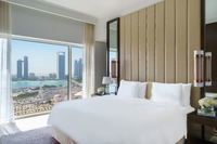 Elegant, spacious, city and Gulf views.