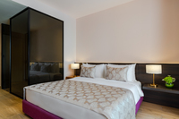 King-size bed, private balcony, amenities