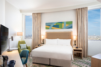 City view, king/twin bed.