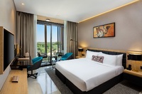 King/ Twin Bed, Minibar, Garden View