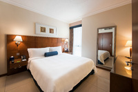 King bed, kitchenette, WiFi, walk-in shower