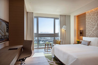 Stylish, luxurious, kitchenette, Creek views.