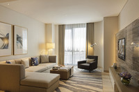 Family-friendly, spacious, city and Creek views.