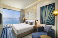 Guest Room, King Bed, Sea View.