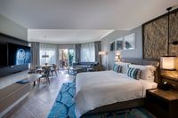 Room (GardenView)