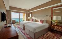 Twin beds View of Arabian Gulf.
