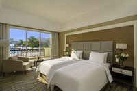 Connecting bedrooms for family comfort.